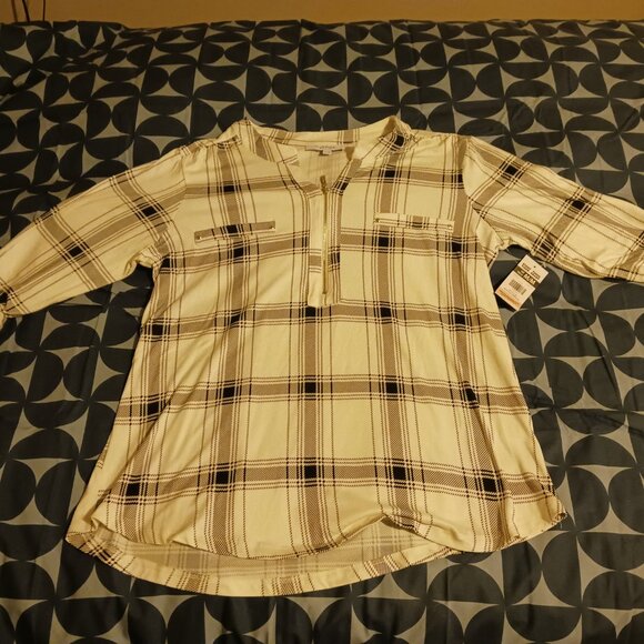 Pair of plaid shirts (never worn) - Picture 3 of 7